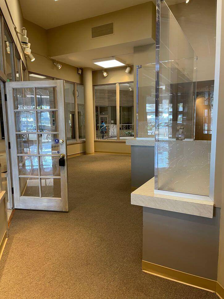 Retail Space for Lease Pasadena 350 S Lake Ave